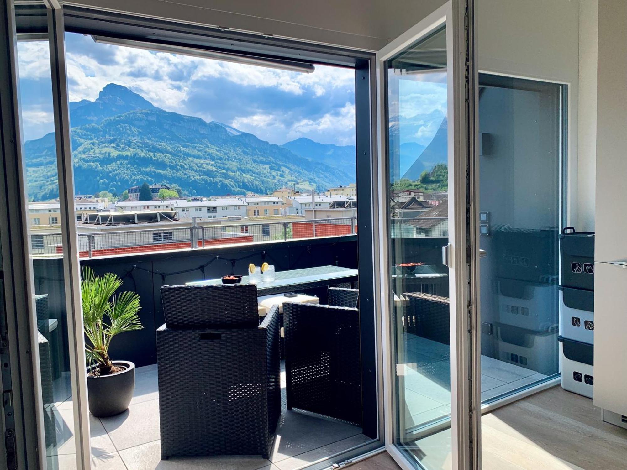 Luna O Mountainview O Pizzaoven Brunnen Kültér fotó