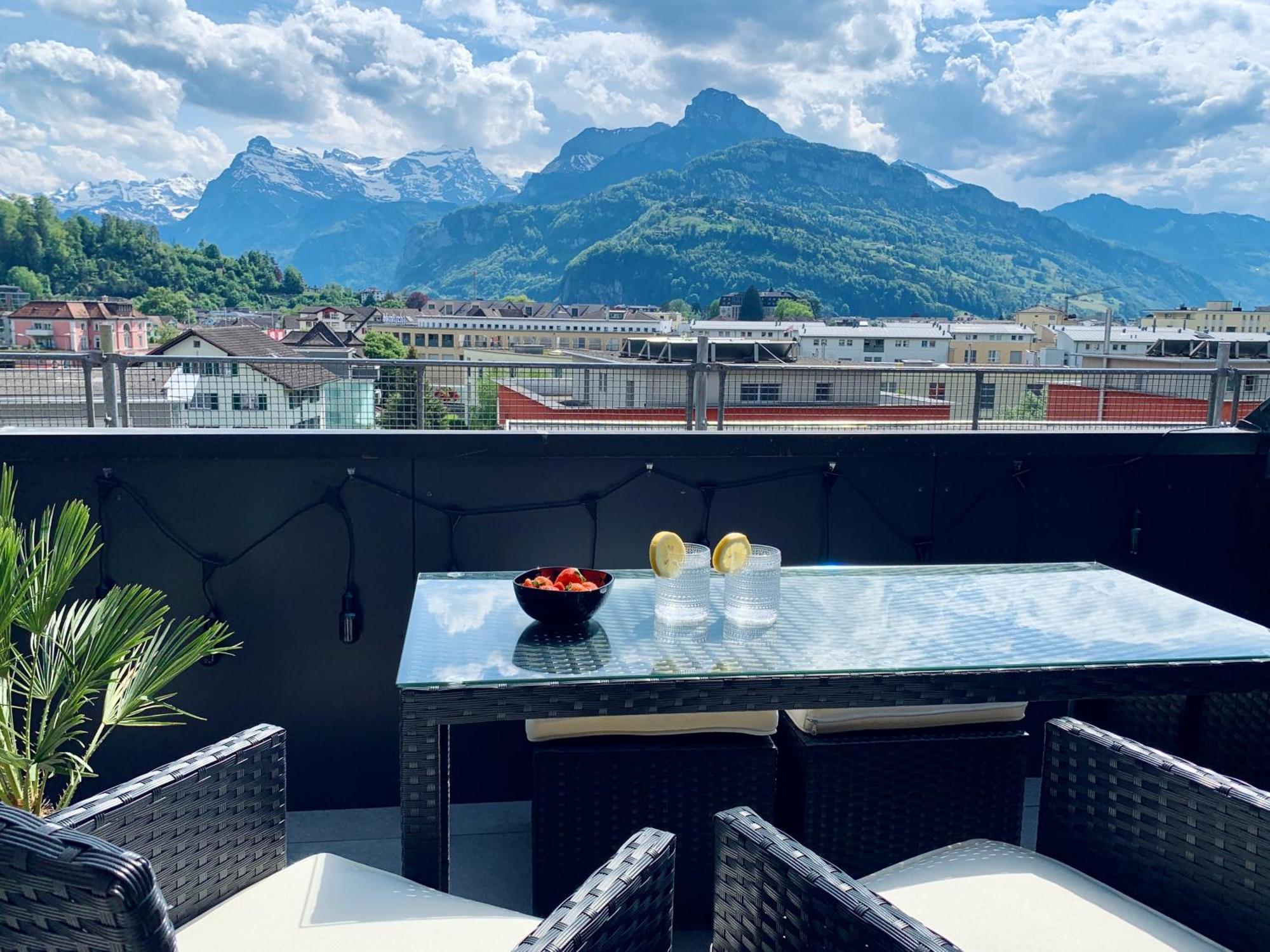 Luna O Mountainview O Pizzaoven Brunnen Kültér fotó
