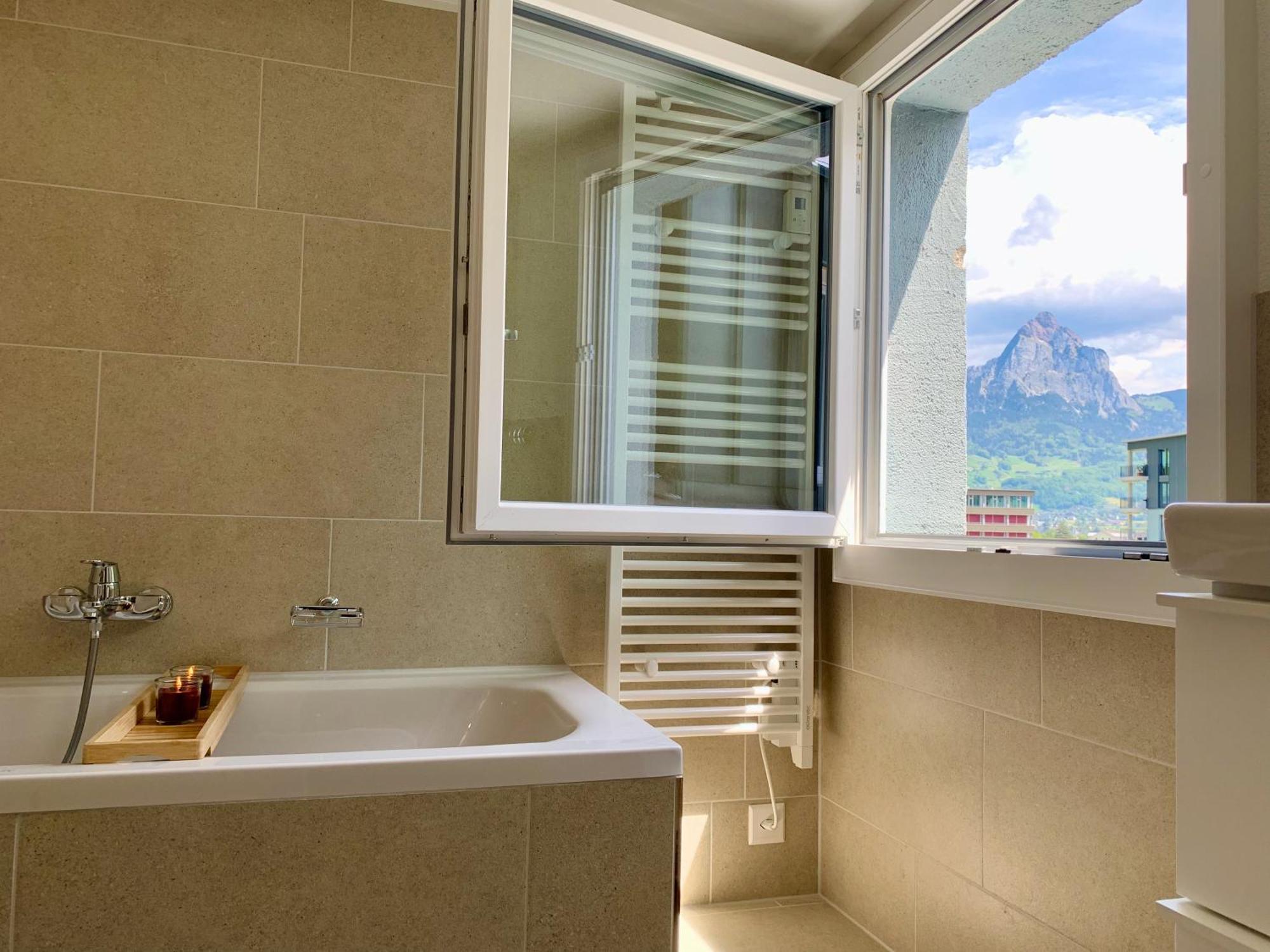 Luna O Mountainview O Pizzaoven Brunnen Kültér fotó