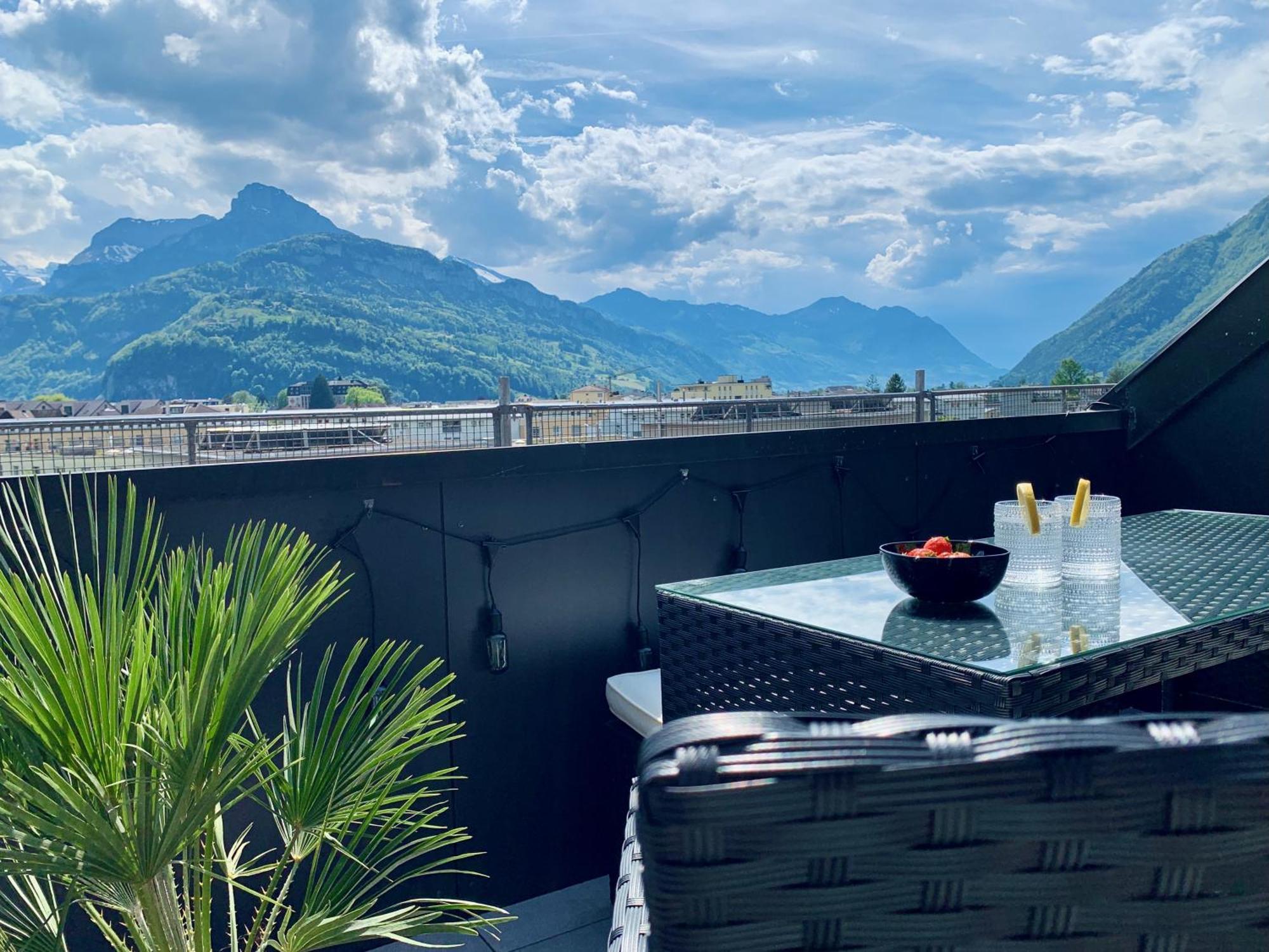 Luna O Mountainview O Pizzaoven Brunnen Kültér fotó