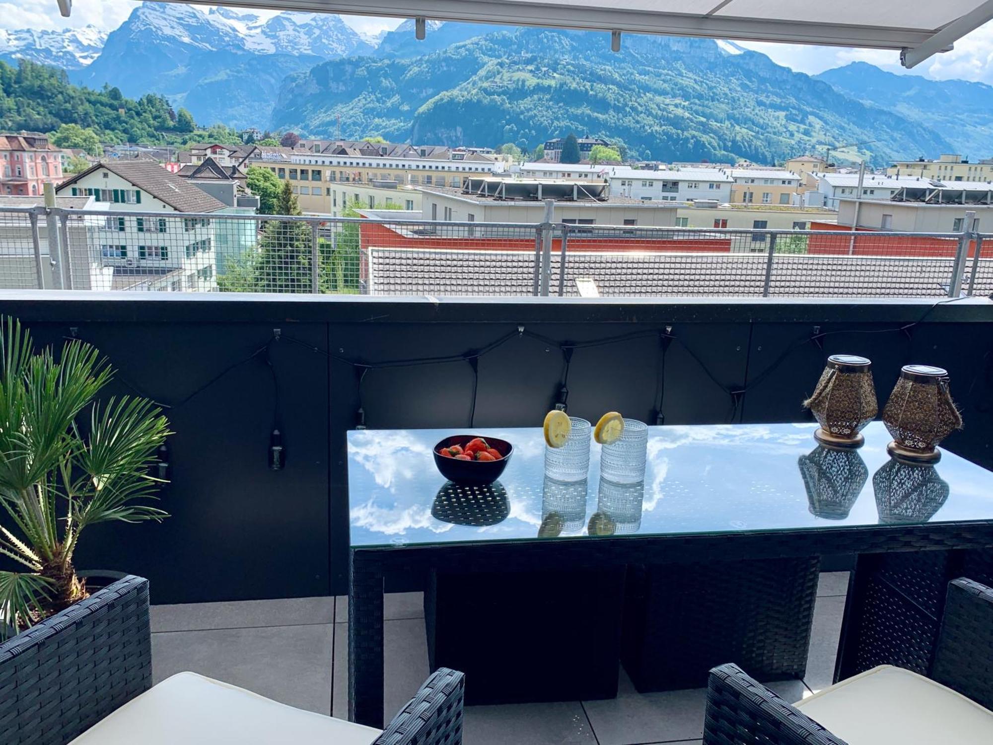 Luna O Mountainview O Pizzaoven Brunnen Kültér fotó
